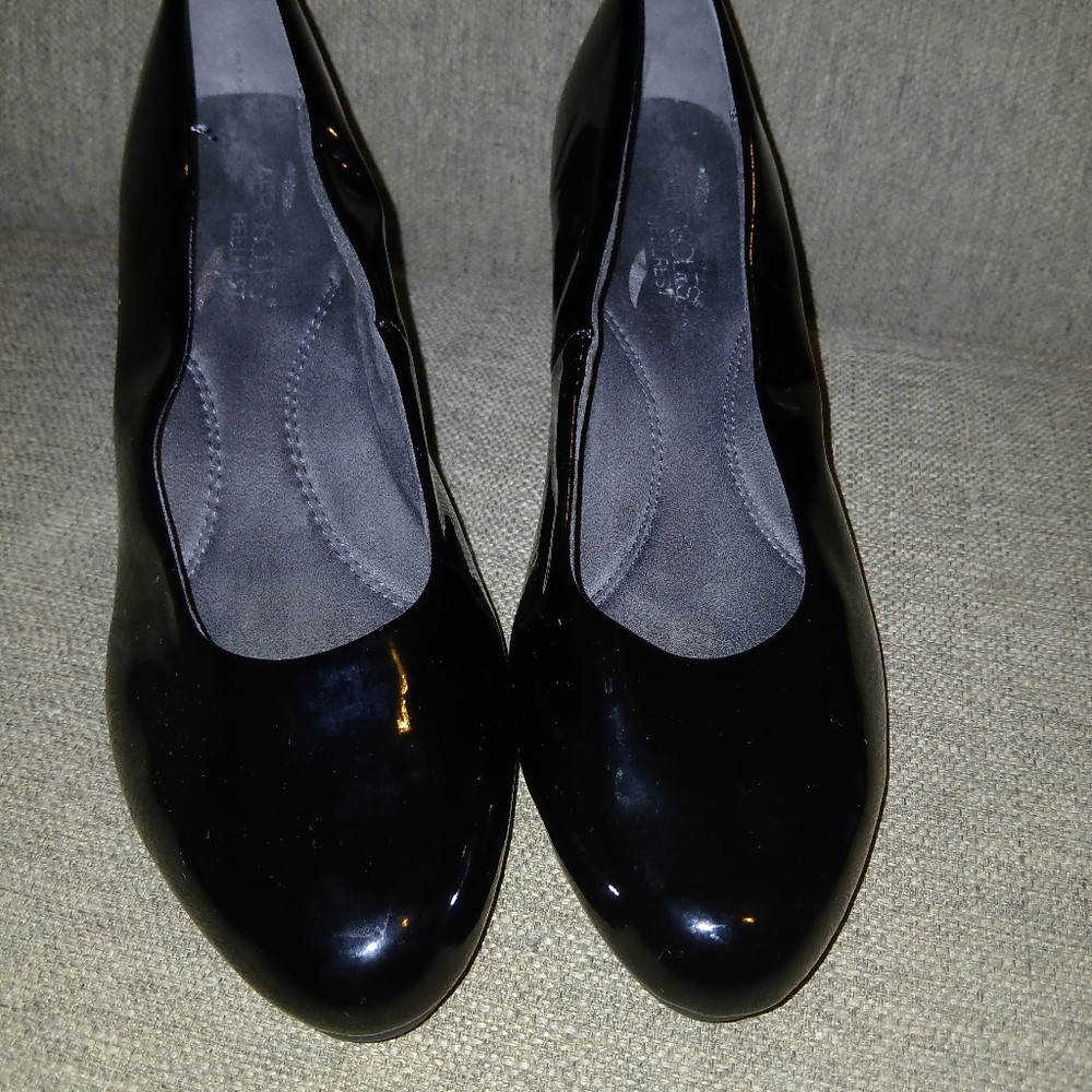 Elegant Black Aerosoles Women's Heels. Size 8.5 - Picture 3 of 16